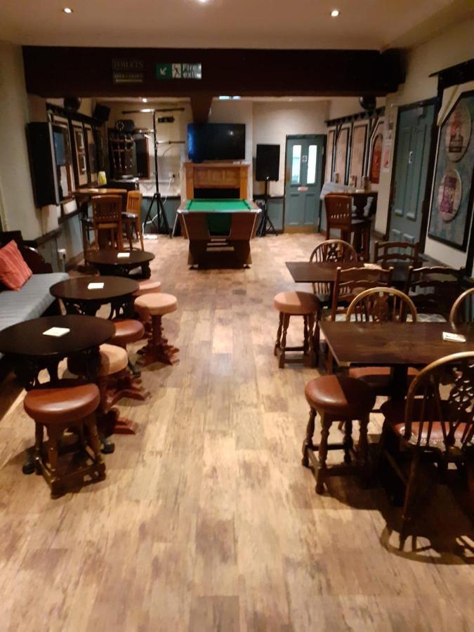 Отель Coach And Horses Барнард-Касл Экстерьер фото